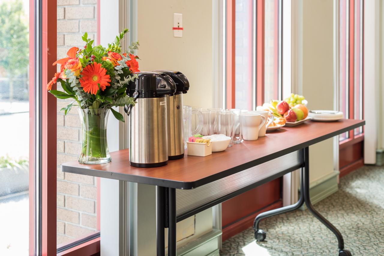 Tables and cutlery - YWCA Hotel Vancouver Meeting room rentals